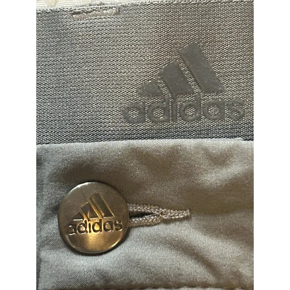 Adidas Men's Light Gray Mid Rise Golf Shorts Size 40 Primegreen  (9.5